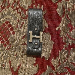 Leather H bracelet
